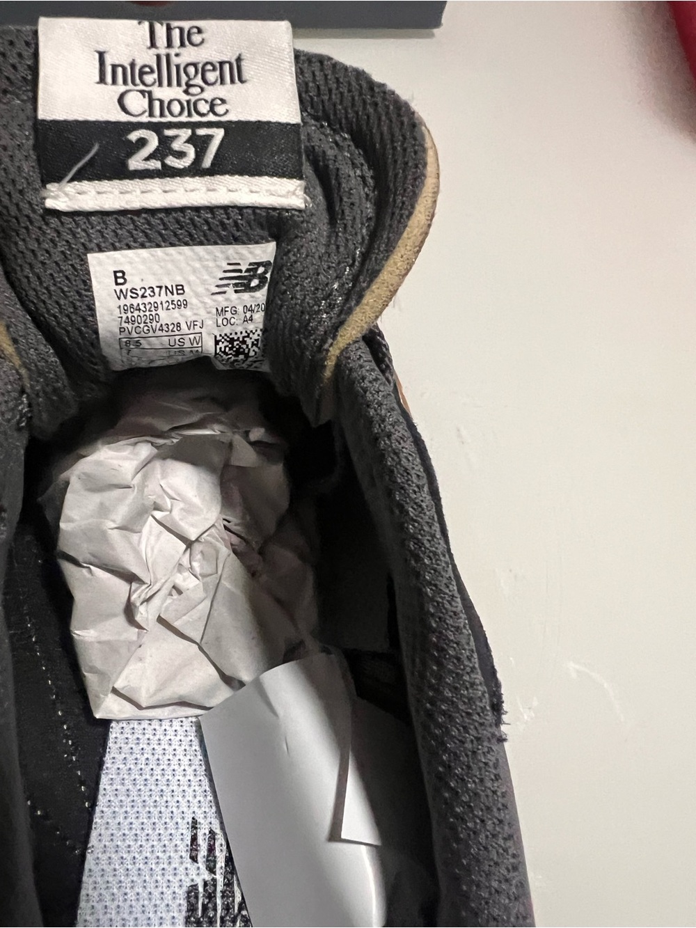 New Balance Women’s Retro Runner Sneakers in Black, Gray and White - Picture 7 of 8